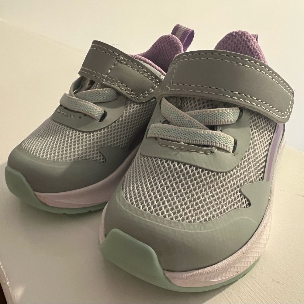 Athletic Works Kids Sneakers in Gray and Lavender